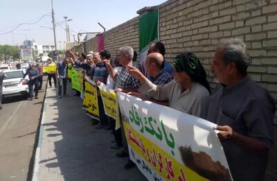 اعتراض بازنشستگان در شوش و اهواز؛ سفره‌ها آب رفت