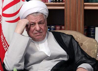 خاطرات هاشمی رفسنجانی از 23 شهریور 1381/ روحانی گفت اگر آمریکا با عراق وارد جنگ شود، پس از پیروزى بر عراق، نوبت ایران است
