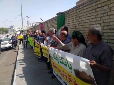 تجمع بازنشستگان کارگری/ تورم سفره‌هایمان را کوچک کرده است