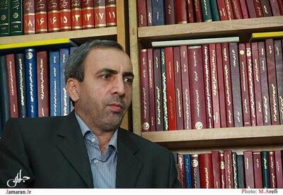 جلالی‌زاده، فعال سیاسی: برخی به دنبال تحمیل اندیشه‌های قرون وسطایی خود بر جامعه هستند/ عده‌ای منافع‌شان در تحریم و بستن فضای سیاسی اجتماعی کشور است/ دولت باید با قاطعیت تصمیم بگیرد که هیچ تفاوتی بین استان‌ها وجود نداشته باشد