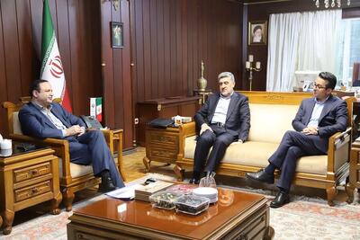 دیدار رئیس سازمان بورس با دبیر شورایعالی مناطق آزاد