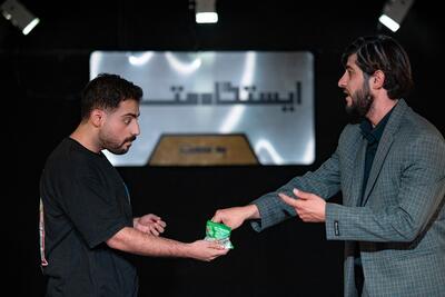 خط زرد رفاقت | نگاهی به تئاتر «ایستگاه مترو» در تماشاخانه بهار مشهد
