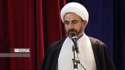 امام‌جمعه ایلام: واقعیت‌ها با استدلال برای نسل جوان تبیین شود
