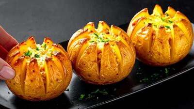 طرز تهیه سیب زمینی شکم پر با گوشت چرخ کرده مناسب جشن و مهمانی