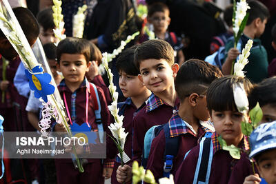 دلایل و راهکارهای اضطراب جدایی کودکان در آستانه ورود به دبستان