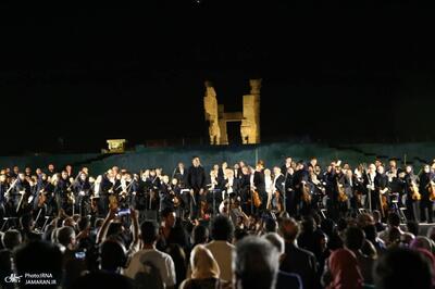 چالش کنسرت در تخت جمشید و واکنش مدیران به نگرانی‌ها