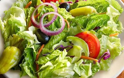 خطر خوردن سالاد به جای شام!