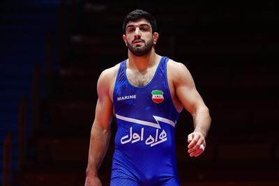 پاسخ کامران قاسم‌پور به کری‌خوانی کشتی‌گیر آمریکایی - پارس فوتبال