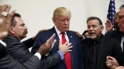 نظر دونالد ترامپ در مورد نماز و عبادت