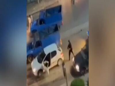 لحظه دستگیری فردی که در نزاع خیابانی، با کلاشنیکف دیگران را تهدید کرده بود