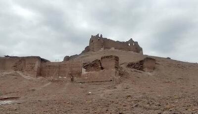 مرمت و احیای دیوار تدافعی دژ تاریخی سمیران