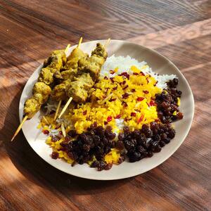 جوجه حلزون🍢🍗با زرشک و کشمکش پلو 🍚🍴
