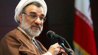 خسروپناه: برهنگی در خیابان سازماندهی شده است