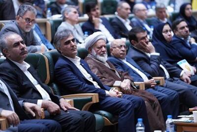 قدردانی رئیس کل بانک مرکزی از عملکرد بانک ملی