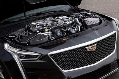 داستان موتور V8 کادیلاک بلک‌وینگ