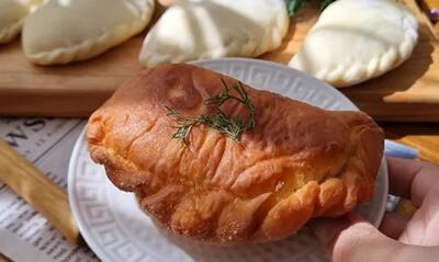 طرز تهیه پیراشکی نیمه آماده ۱۰ دقیقه ای با خمیر خانگی آماده ست!