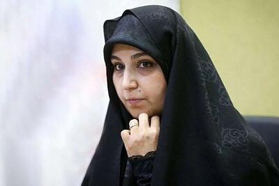 نرجس سلیمانی، عضو شورای شهر: مستنداتی پیرامون اینکه شهرداری تهران «کالای دست دوم» را به نام «کالای نو» خریداری کرده، وجود دارد/ این اسناد را در اختیار نهاد‌های نظارتی قرار می‌دهم