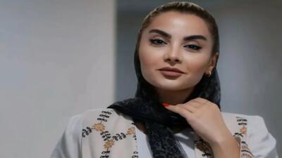 تصویر روز | استایل و پوشش عجیب مونا فائزپور | گلی شی