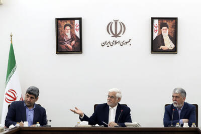 تصویب تخصیص ۴۰ میلیون دلار برای حل مشکل کاغذ/ عارف: دولت به اهمیت مسائل فرهنگی واقف است
