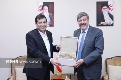 سفیر اروگوئه: علاقمند به بازی با تیم ملی فوتبال ایران هستیم