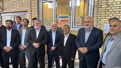وزیر نیرو جهت بازدید از طرح‌های حوزه آب و برق وارد رباط کریم شد