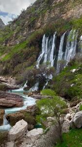 فیلم / طبیعت زیبا از آبشار شوی در مرز لرستان و خوزستان