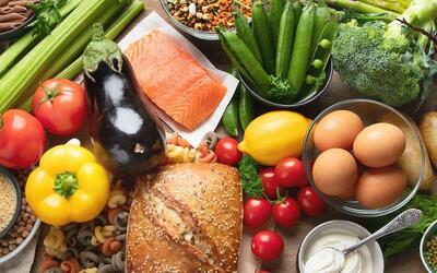 بررسی رژیم های غذایی معروف (کتو، وگان، مدیترانه ای)