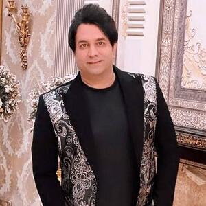 فیلمی تلخ از بیهوش شدن مادر مرحوم امید جهان در مراسم خاکسپاری پسرش