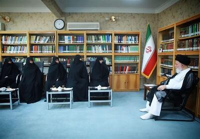 برنامه‌های آموزشی حوزه‌های علمیه خواهران و برادران باید یکسان‌سازی شود - تسنیم