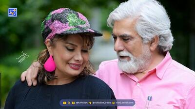 نگاه روز| ژست سیگار به دست عاطفه رضوی با لباس‌های سلطنتی