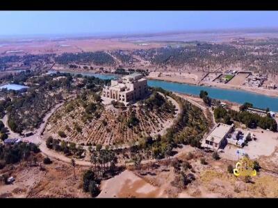 تصاویر حضور شهید حاج قاسم سلیمانی در کاخ صدام!