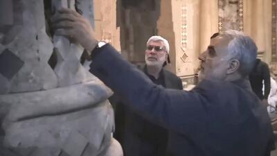 تصاویر حضور شهید حاج قاسم سلیمانی در کاخ صدام! (فیلم)