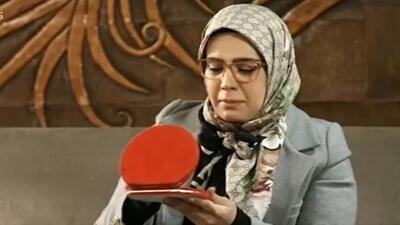 چهره ها در زمان ؛ تغییر چهره حدیث چهره پرداز «مژگان عباسی» بچه مهندس 3 در کنار برج ایفل