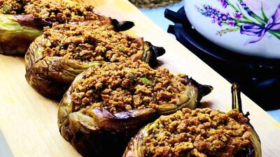 طرز تهیه بادمجان شکم پر؛ غذایی خوشمزه و آسان با کمترین مواد