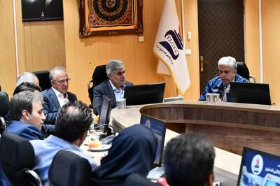 دستیار رئیس‌جمهور از پالایشگاه تبریز بازدید کرد