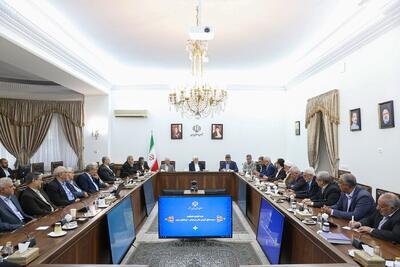 عارف: دولت چهاردهم تفاوتی بین دانشگاه دولتی و غیردولتی قائل نیست - سایت خبری اقتصاد پویا