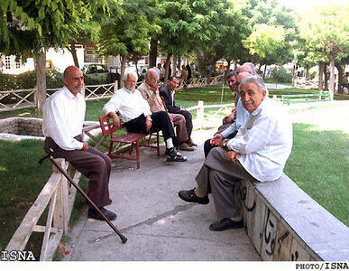 ۶۰ درصد سالمندان ایران تنها زندگی می‌کنند