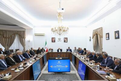 عارف: باید نهادهای علمی درآمد اختصاصی داشته باشند