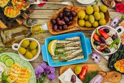 بهترین غذاها برای افزایش شادی پس از ۵۰ سالگی | شفقنا، آخرین اخبار ایران و جهان