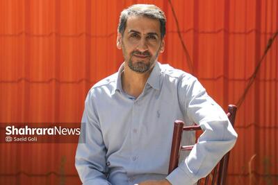 شاعر «جلز با کل سطح ممکن پوست»: زبان، تنها شاخصه ماندگاری شعر است