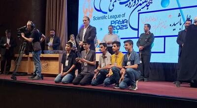 دانش آموزان یزدی در لیگ علمی پایا مدال نقره کسب کردند