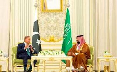 عربستان و پاکستان توافقنامه دفاعی مشترک امضا کردند