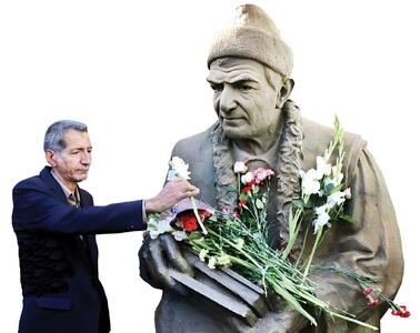 شاعر شهرت گریز اما جاودانه
