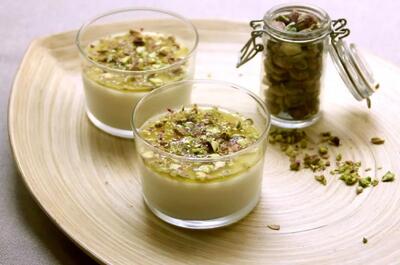 طرز تهیه لطیف‌ترین دسر پسته‌ای
