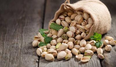 پسته یک مداخله تغذیه‌ای در بهبود سلامت متابولیک