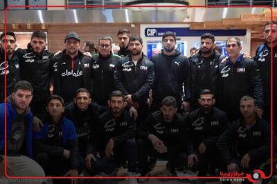 قهرمانان کشتی آزاد به وطن بازگشتند