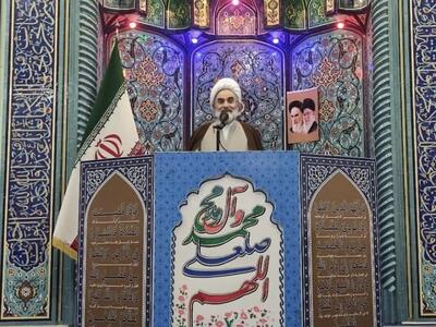 امام جمعه رشت: دهان دشمن را خرد خواهیم کرد