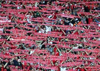 متلک و کری‌خوانی پرسپولیسی‌ها به باخت ۷ گله استقلال