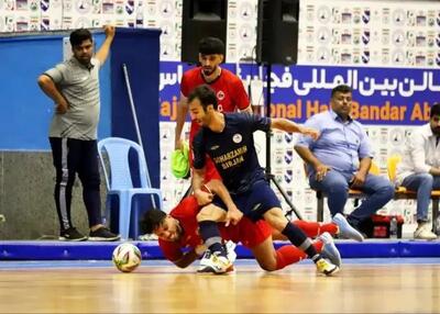ستاره تیم ملی فوتسال سه هفته دور از میادین