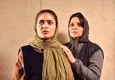 استایل ژولیده بهارِ سریال «مانکن» در آخرین روزهای تابستان